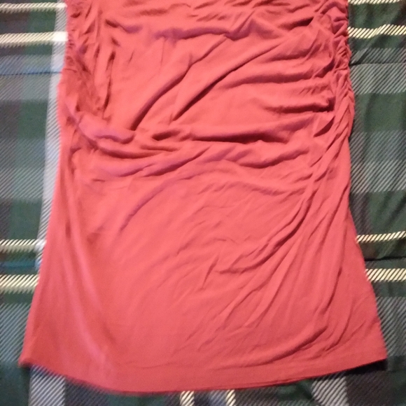 Red maternity dress - Picture 2 of 3